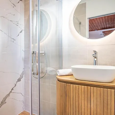 Primerose - Historic - Garden - - 5 Bedrooms - Mont-blanc Views Chamonix