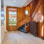 Primerose - Historic - Garden - - 5 Bedrooms - Mont-blanc Views Dağ evi *
